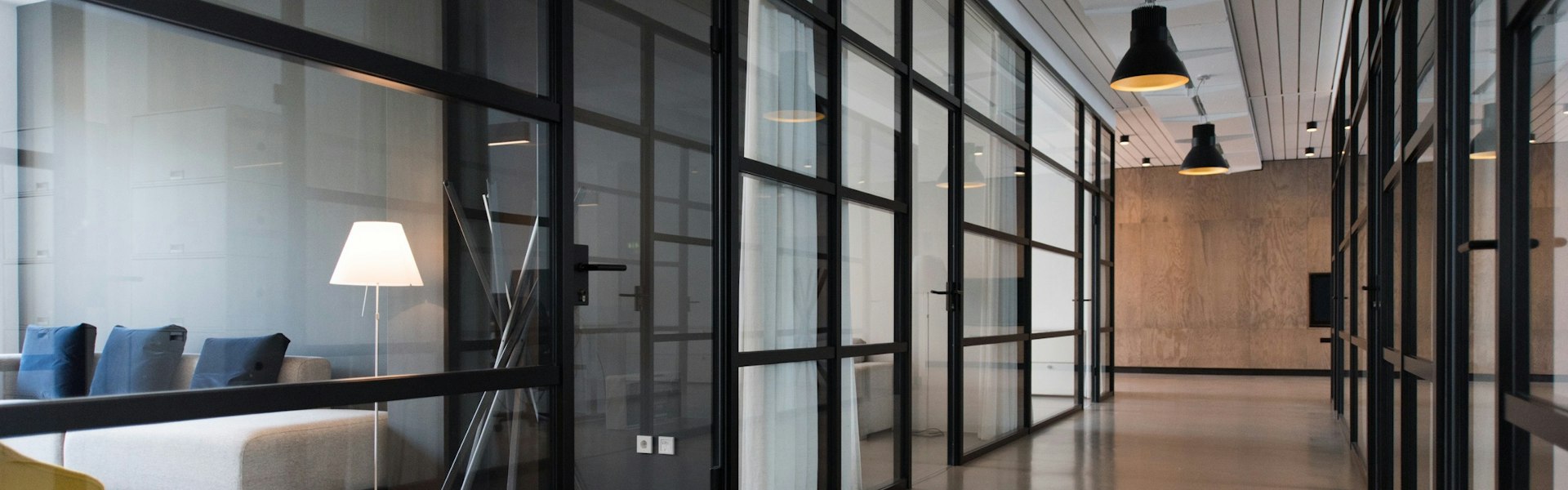 Modern ofis koridoru